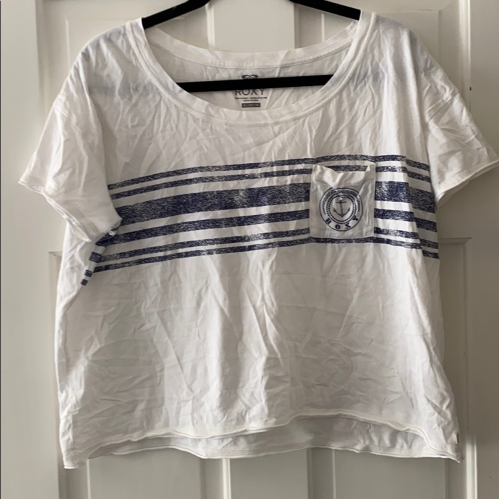 cropped roxy t-shirt